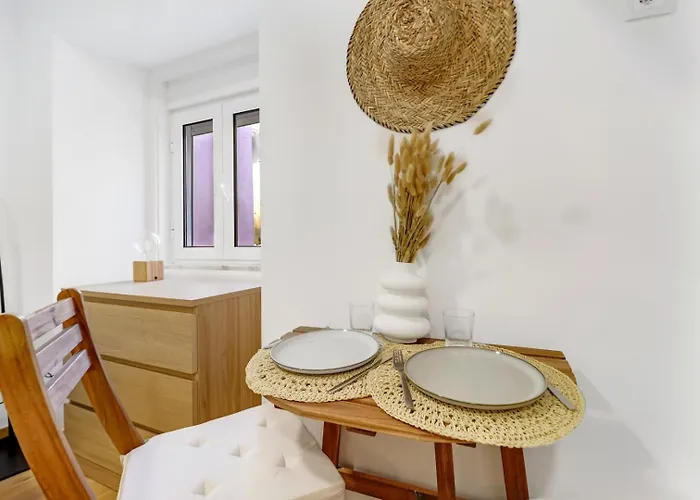 Cosy Heart Of Santos - Ac | By Airnest